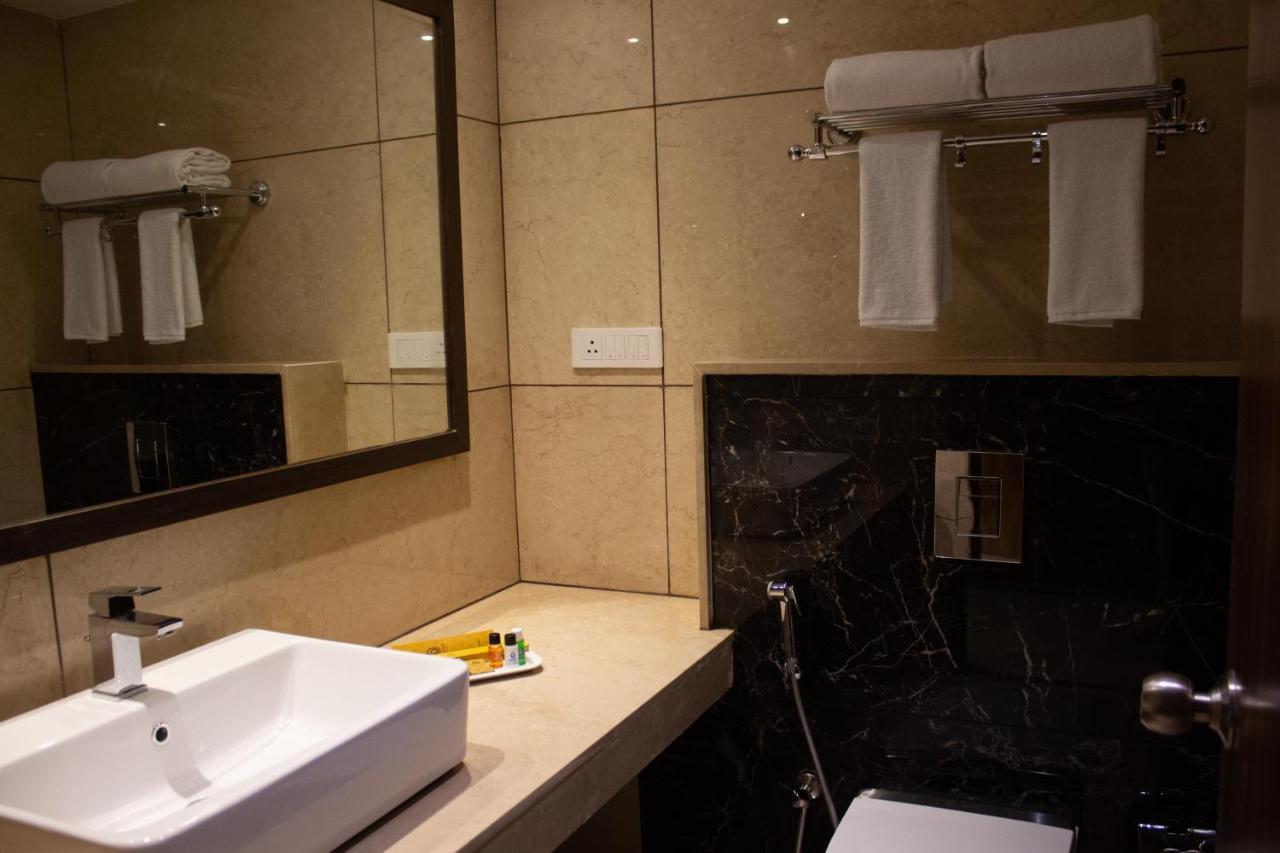 Shivas Galaxy Hotel Devanahalli Экстерьер фото
