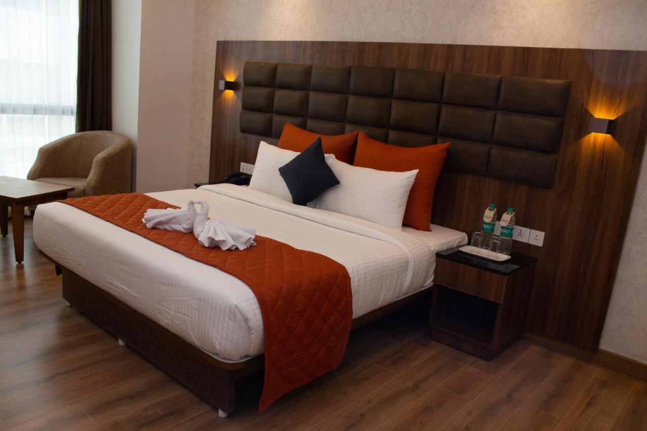 Shivas Galaxy Hotel Devanahalli Экстерьер фото