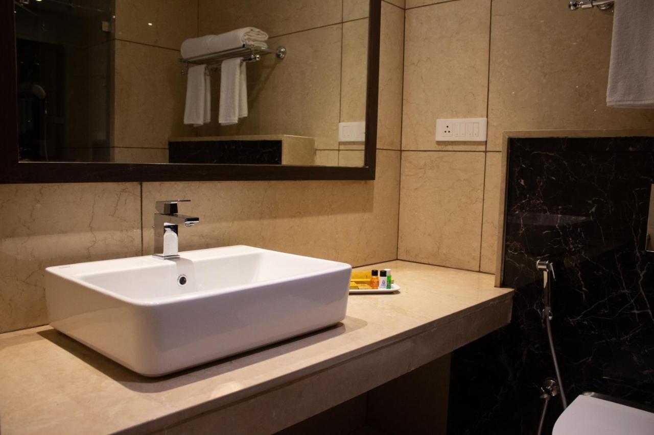 Shivas Galaxy Hotel Devanahalli Экстерьер фото